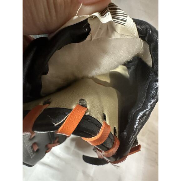 Voit 9 1/2" Baseball Glove Black And Orange for Left Hand Catch/RH Throw - Picture 7 of 7